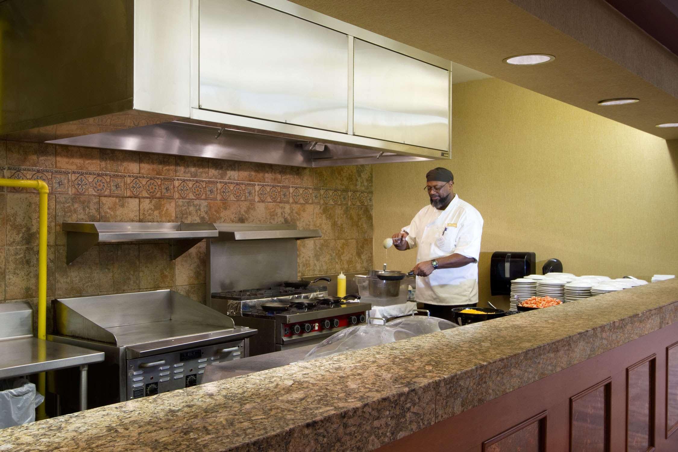 Embassy Suites North Charleston Airport Hotel Convention מראה חיצוני תמונה