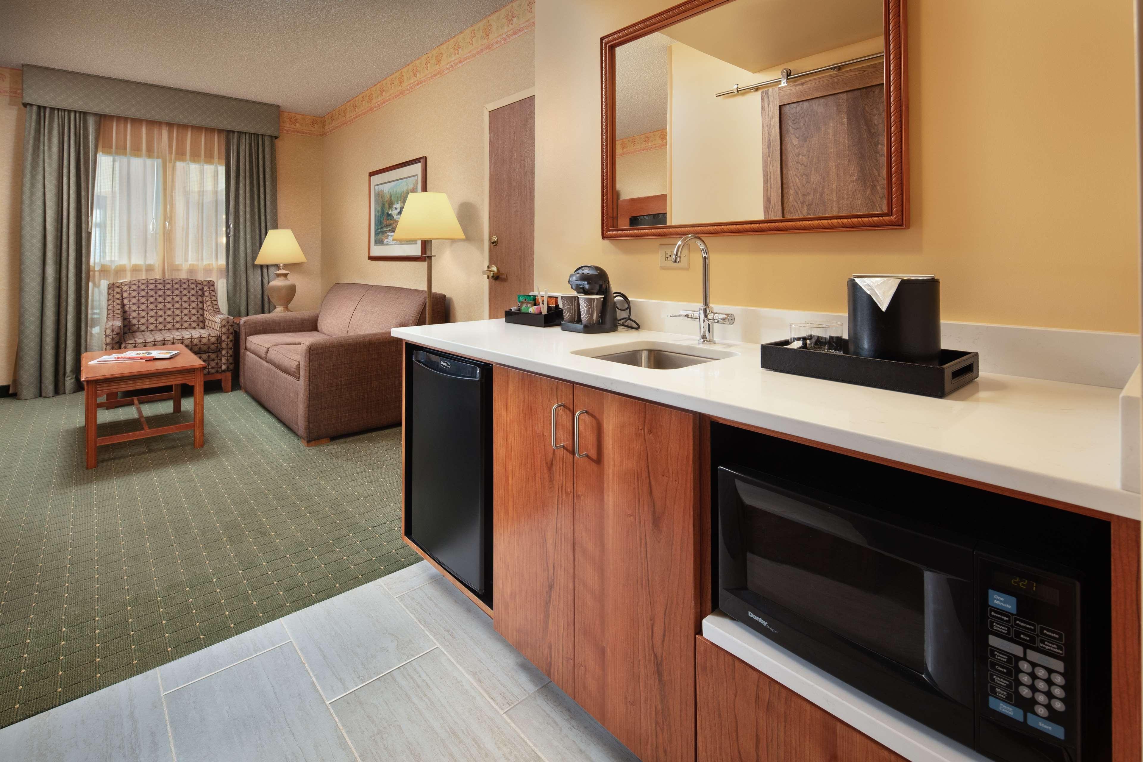 Embassy Suites North Charleston Airport Hotel Convention מראה חיצוני תמונה